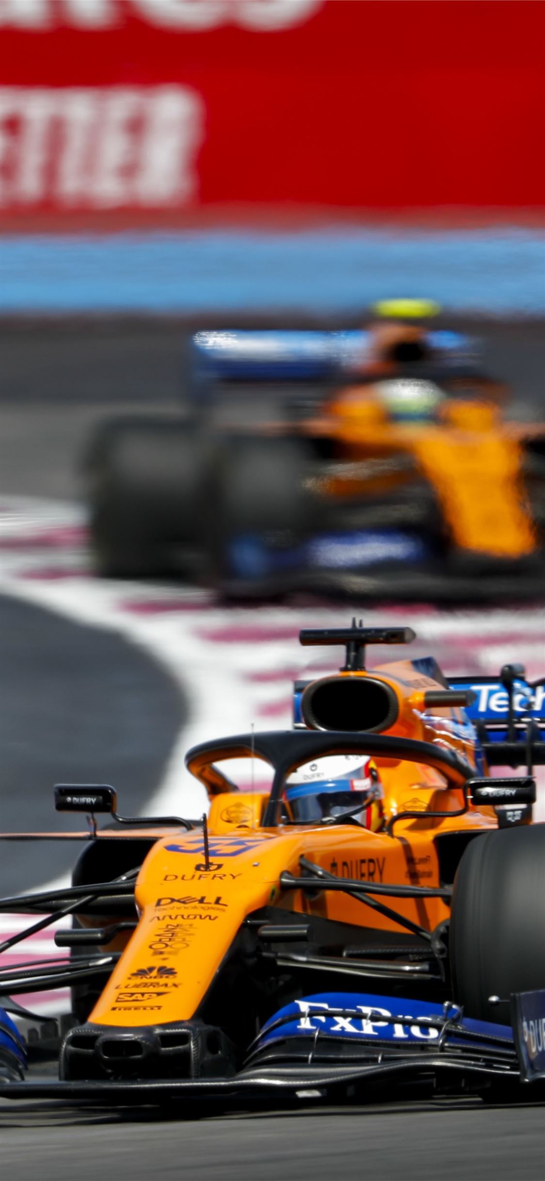 Auto McLaren Formula 1 pista, 1125x2436 Verticale, iPhone
