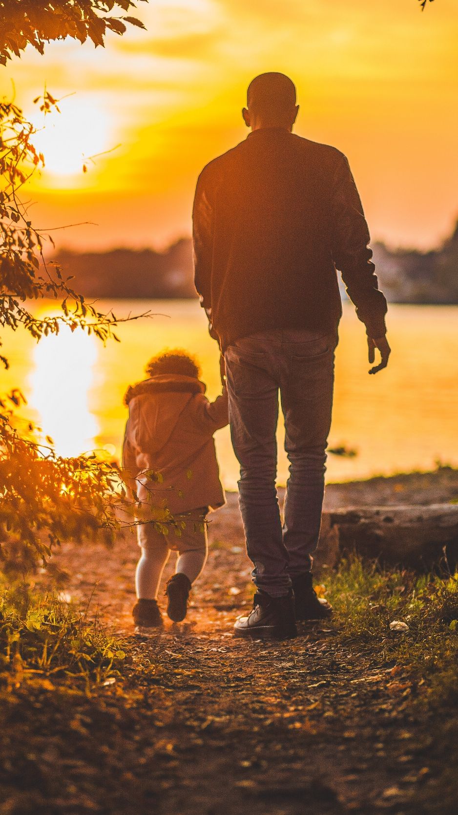 padre e figlia tramonto, 938x1668 Full HD Verticale, iPhone Plus