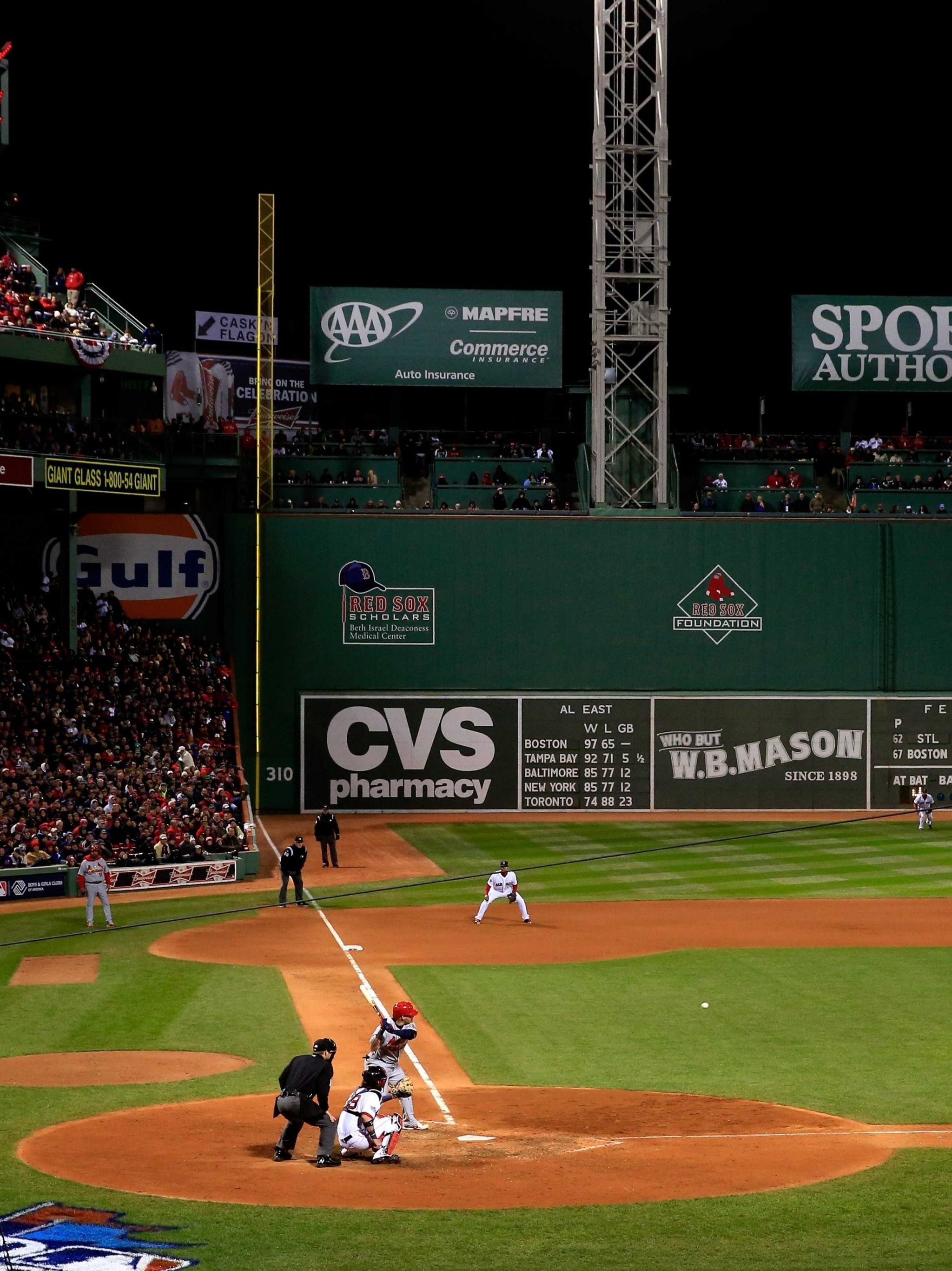 Stadio baseball Fenway Park notte, 2048x2732 Verticale, Mobile