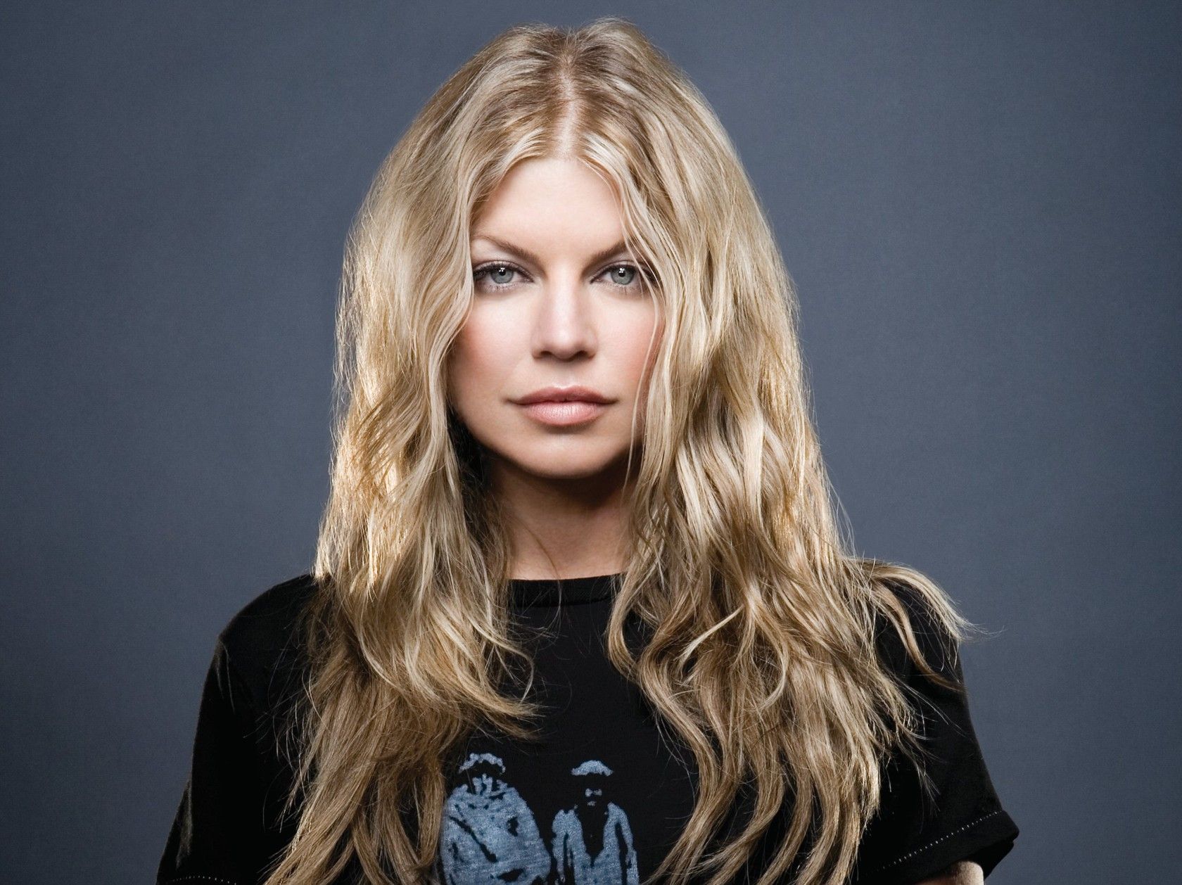 Fergie ritratto capelli biondi, 1680x1258 900p, Laptop