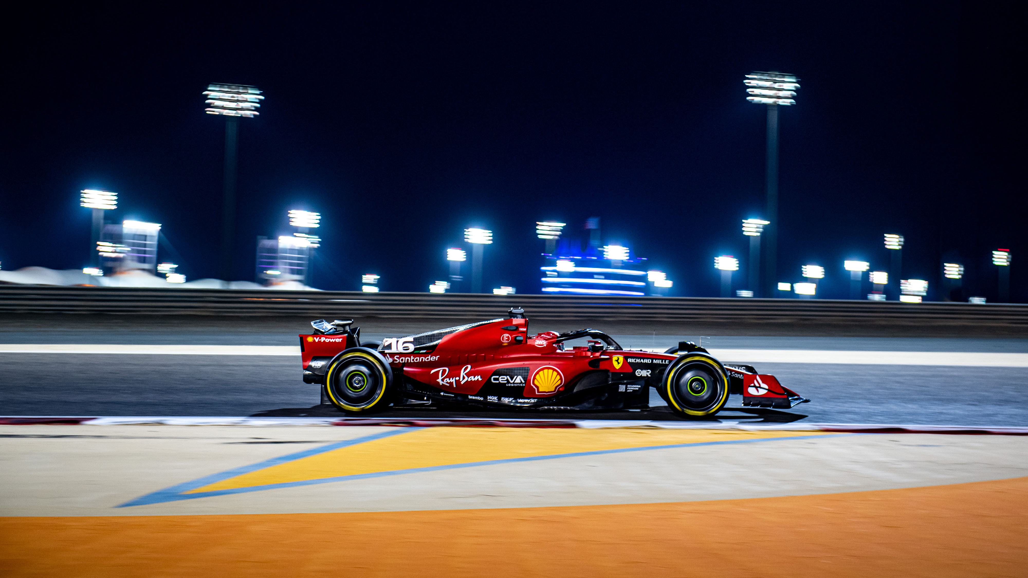 Ferrari F1 pista notturna, 4000x2250 4K Ultra HD, Monitor 4K