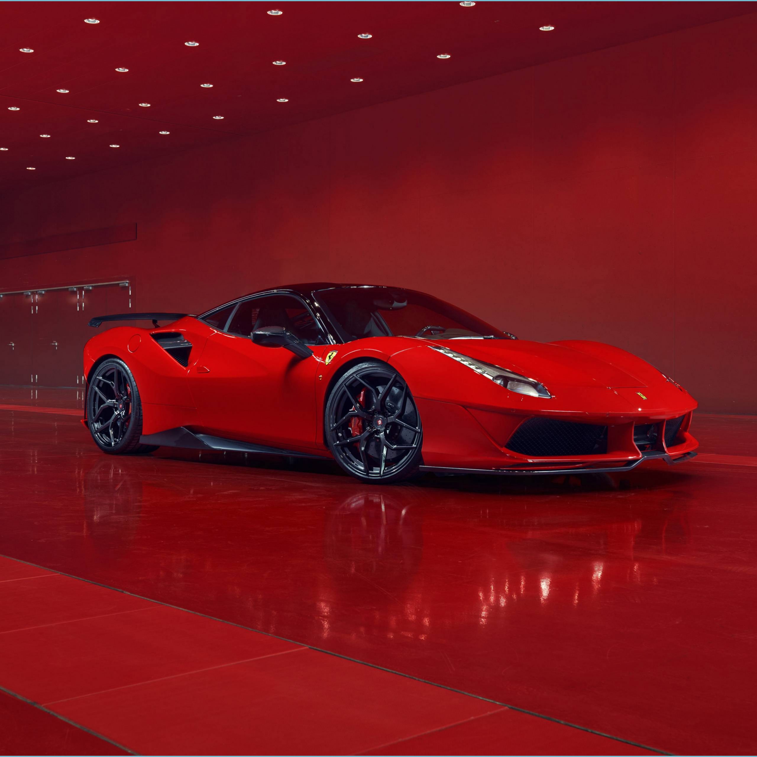 Ferrari rossa in studio, 2560x2560 2K+, Monitor Gaming