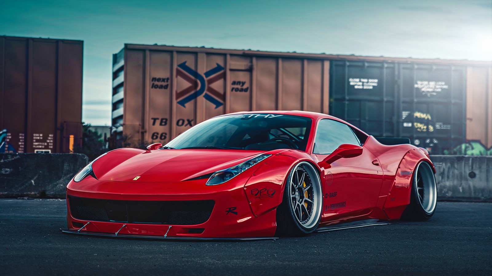 Ferrari rossa modificata, 1600x900 HD Ready, Laptop