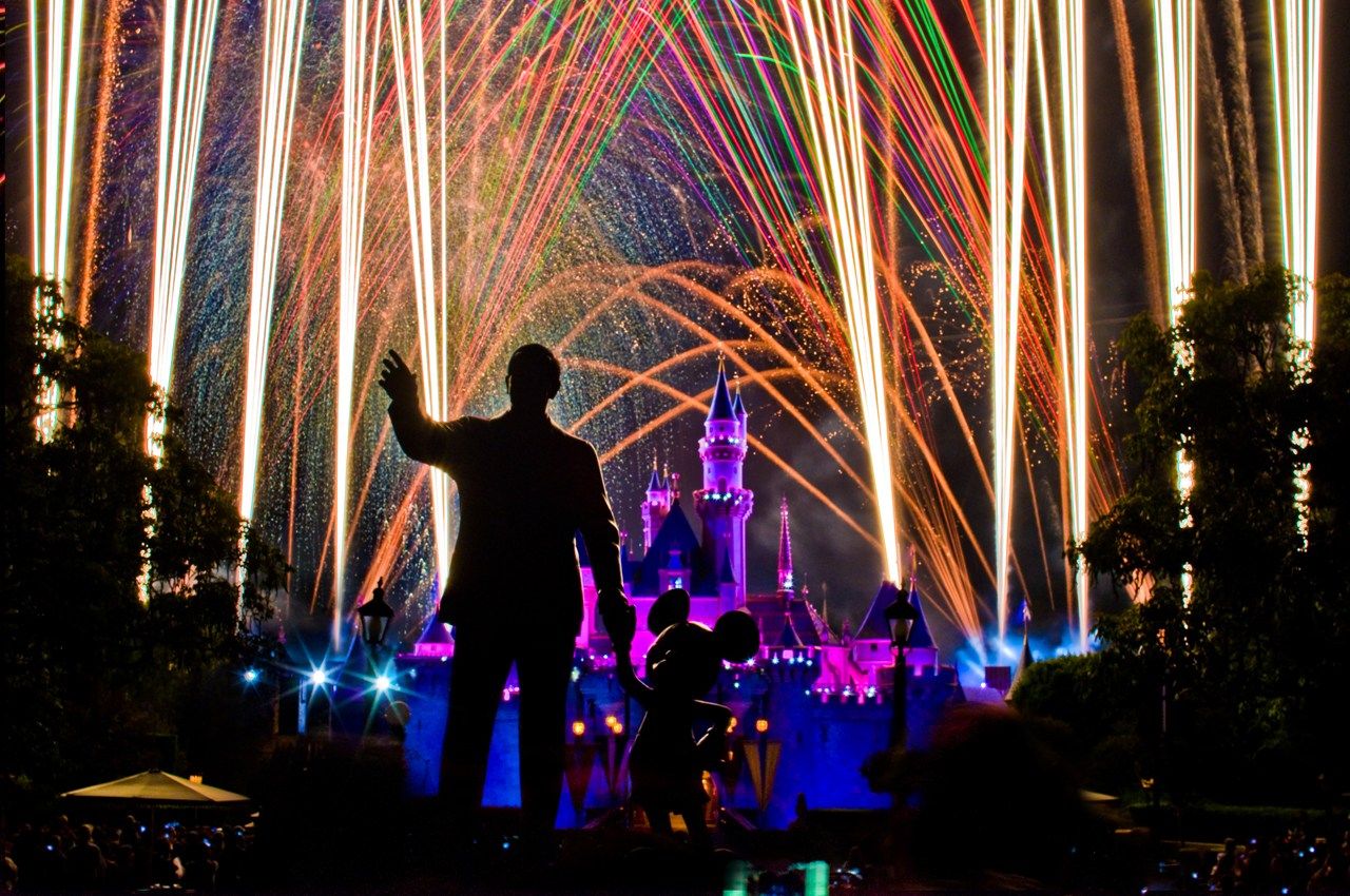 Fuochi d'artificio castello Disney, 1280x850 HD, Desktop