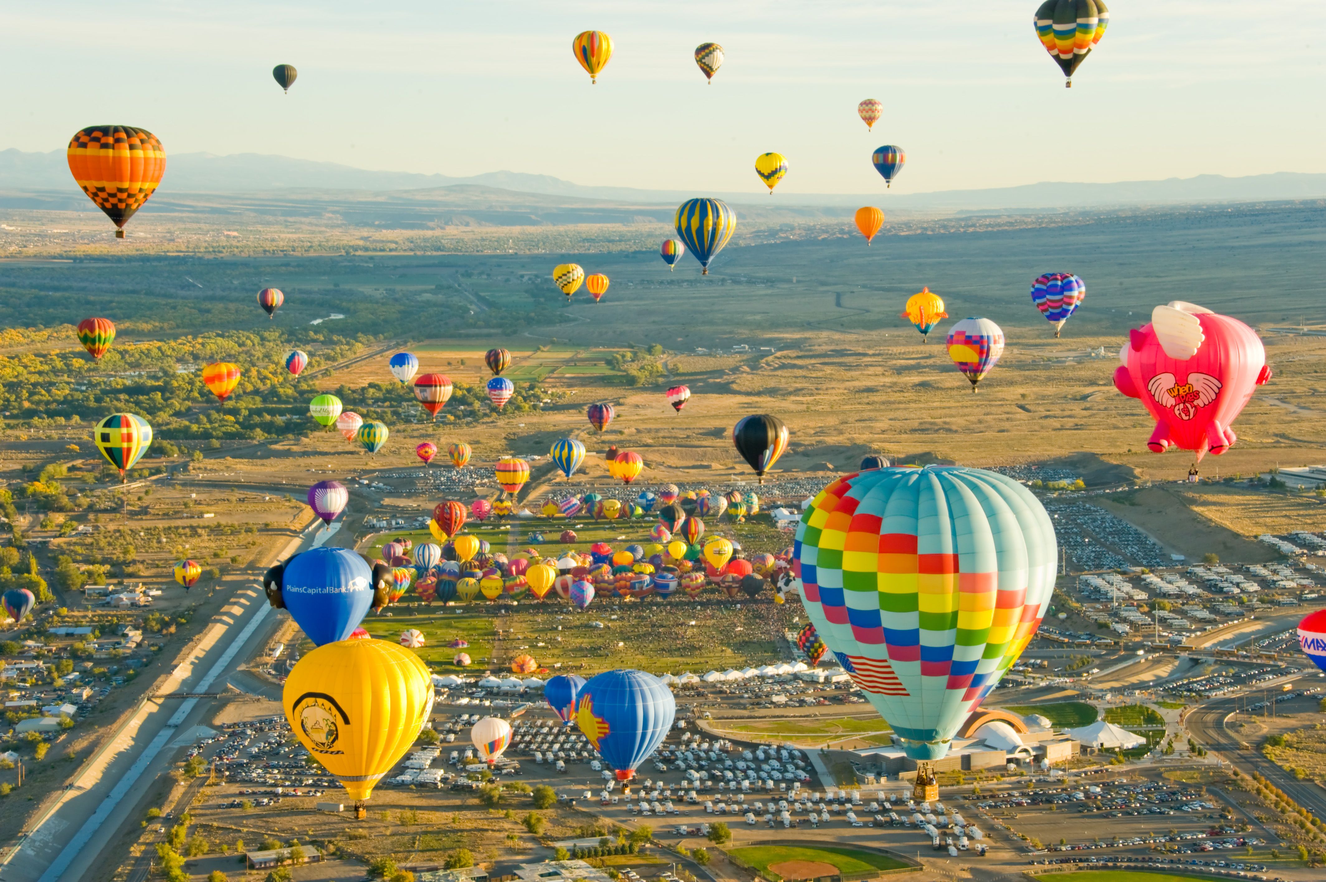 Mongolfiere colorate in volo, 4256x2832 Ultra HD, Monitor 4K