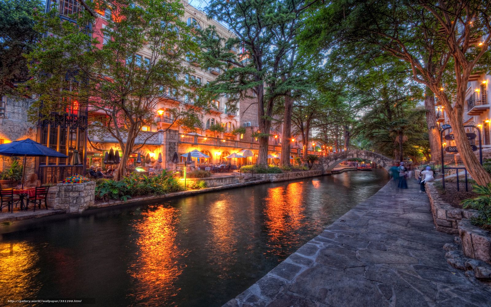 River Walk San Antonio serale, 1600x1000 900p, Laptop