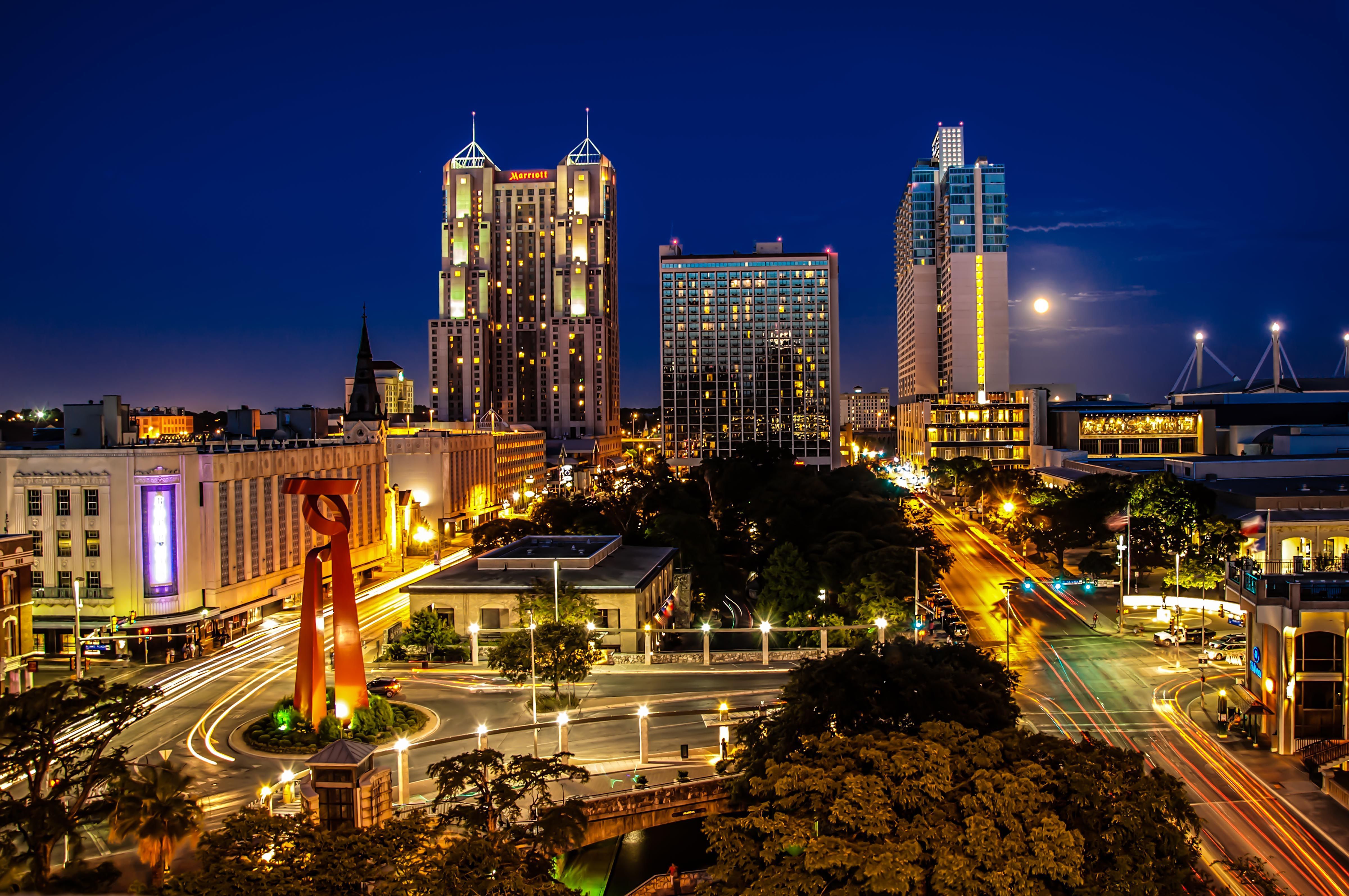 Skyline San Antonio notturno illuminato, 1280x720 HD, Desktop