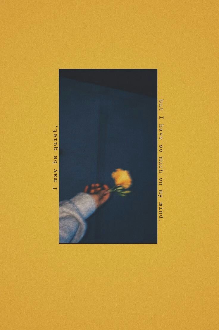 Mano con fiore giallo, 736x1106 Full HD Verticale, Smartphone