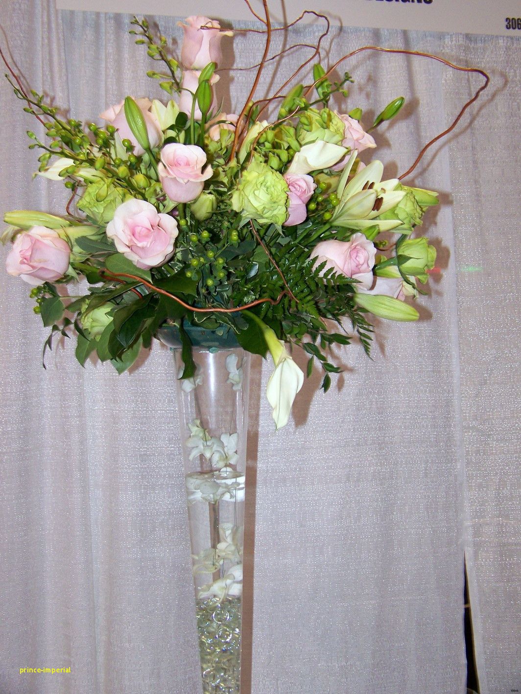 Bouquet rose rosa e gigli bianchi, 1064x1416 Verticale, Mobile