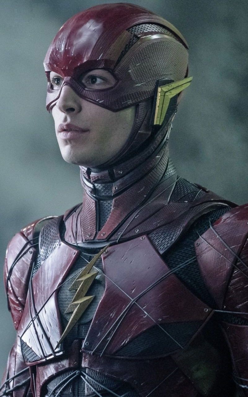 The Flash supereroe in corsa, 768x1024 Full HD Verticale, Smartphone