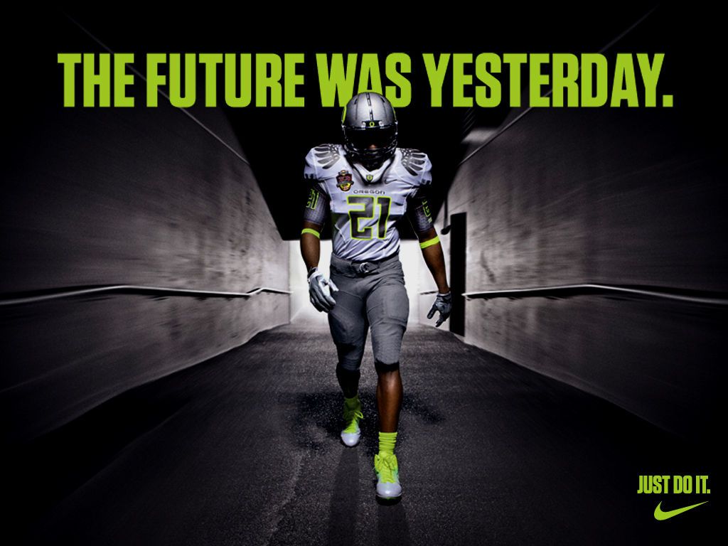 Giocatore football Nike tunnel, 1024x768 HD, PC Desktop