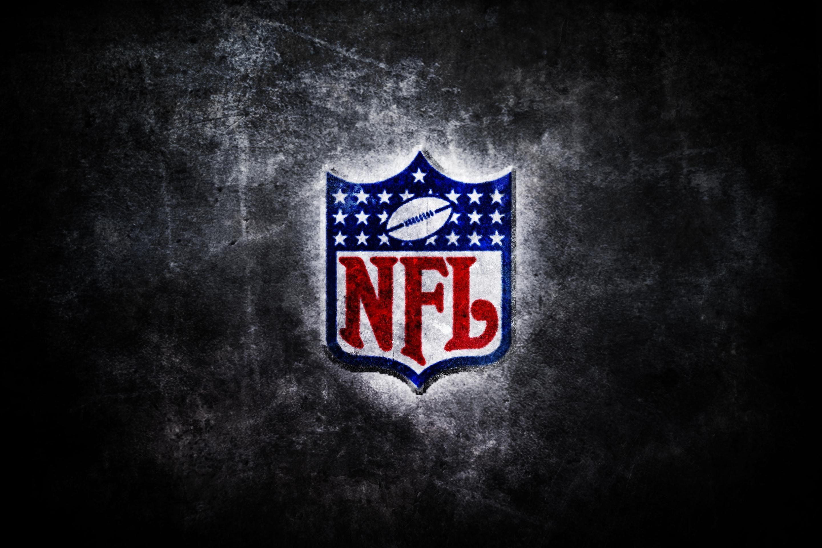 Giocatore football americano sfondo nero, 1024x768 HD, PC Desktop