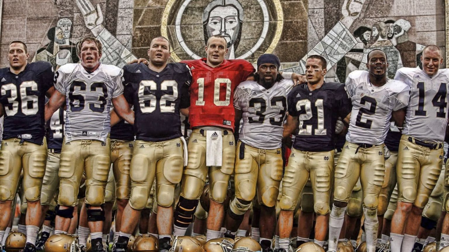 Giocatori football Notre Dame logo, 1440x810 720p, Laptop