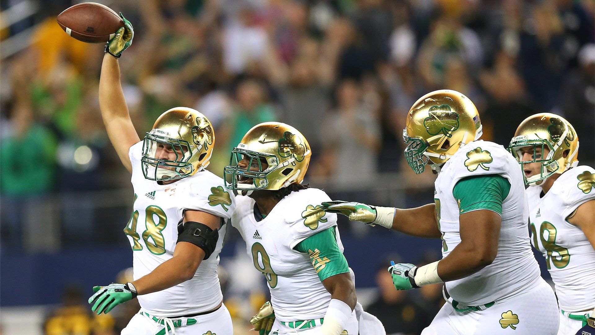 Giocatori football Notre Dame campo, 1920x1080 Full HD 1080p, PC Desktop