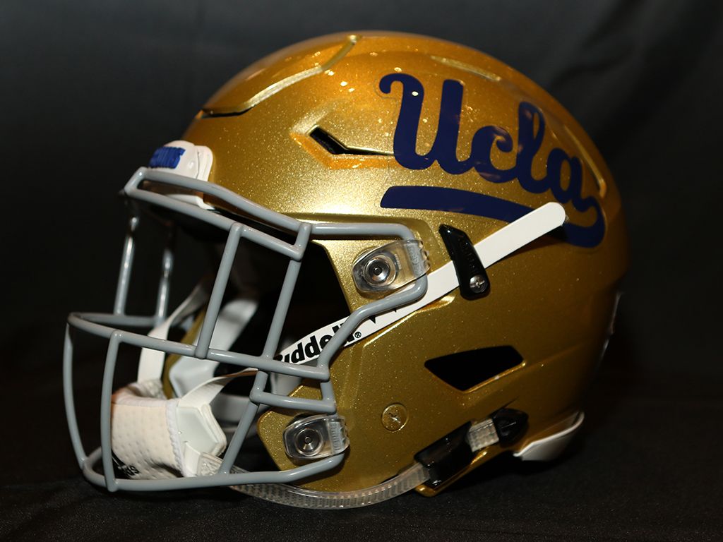 Casco football UCLA oro, 1024x768 HD, Desktop
