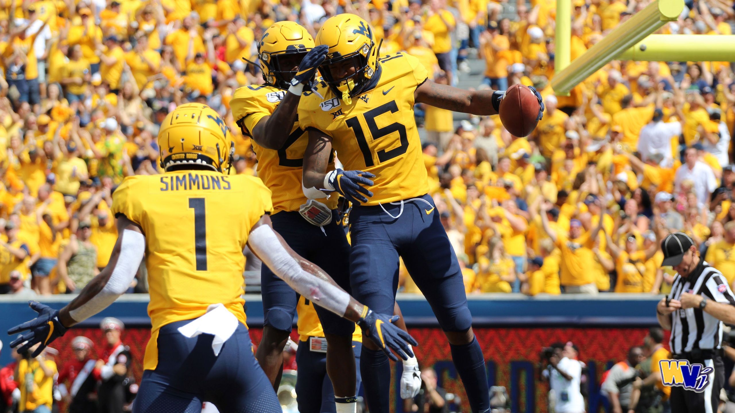 Giocatori football WVU Mountaineers, 2560x1440 1440p, Desktop