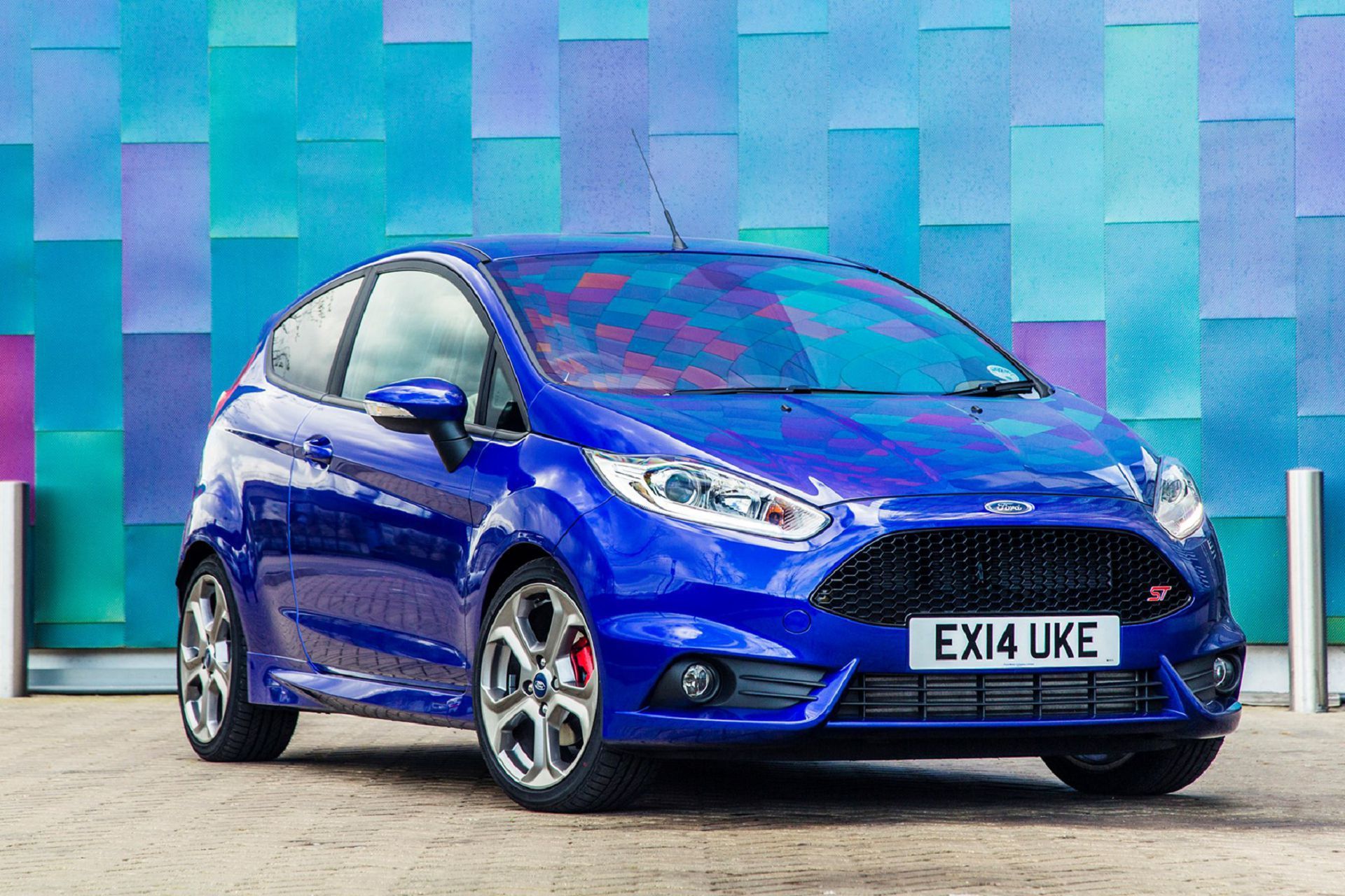 Ford Fiesta ST blu, 1920x1280 WUXGA, Desktop
