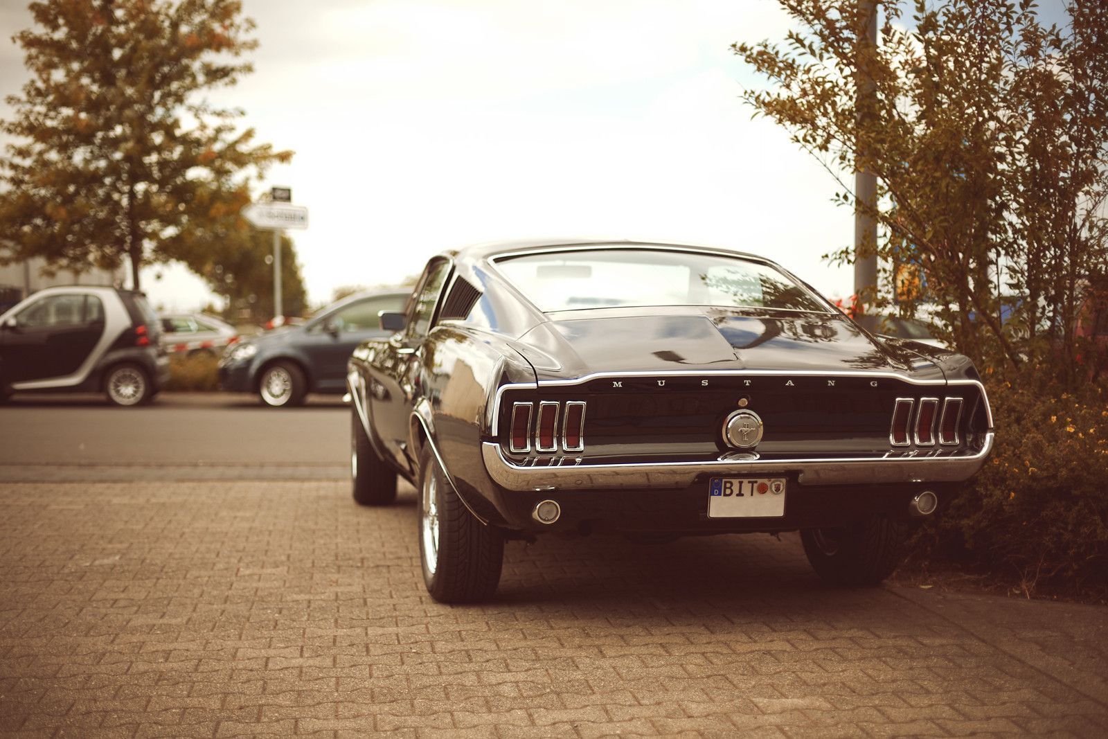 Ford Mustang nera vintage, 1600x1067 900p, Laptop