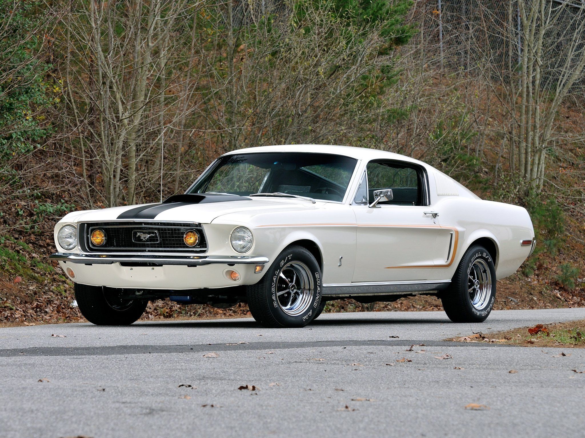 Ford Mustang bianca 1968 fastback, 2048x1536 alta risoluzione, Desktop