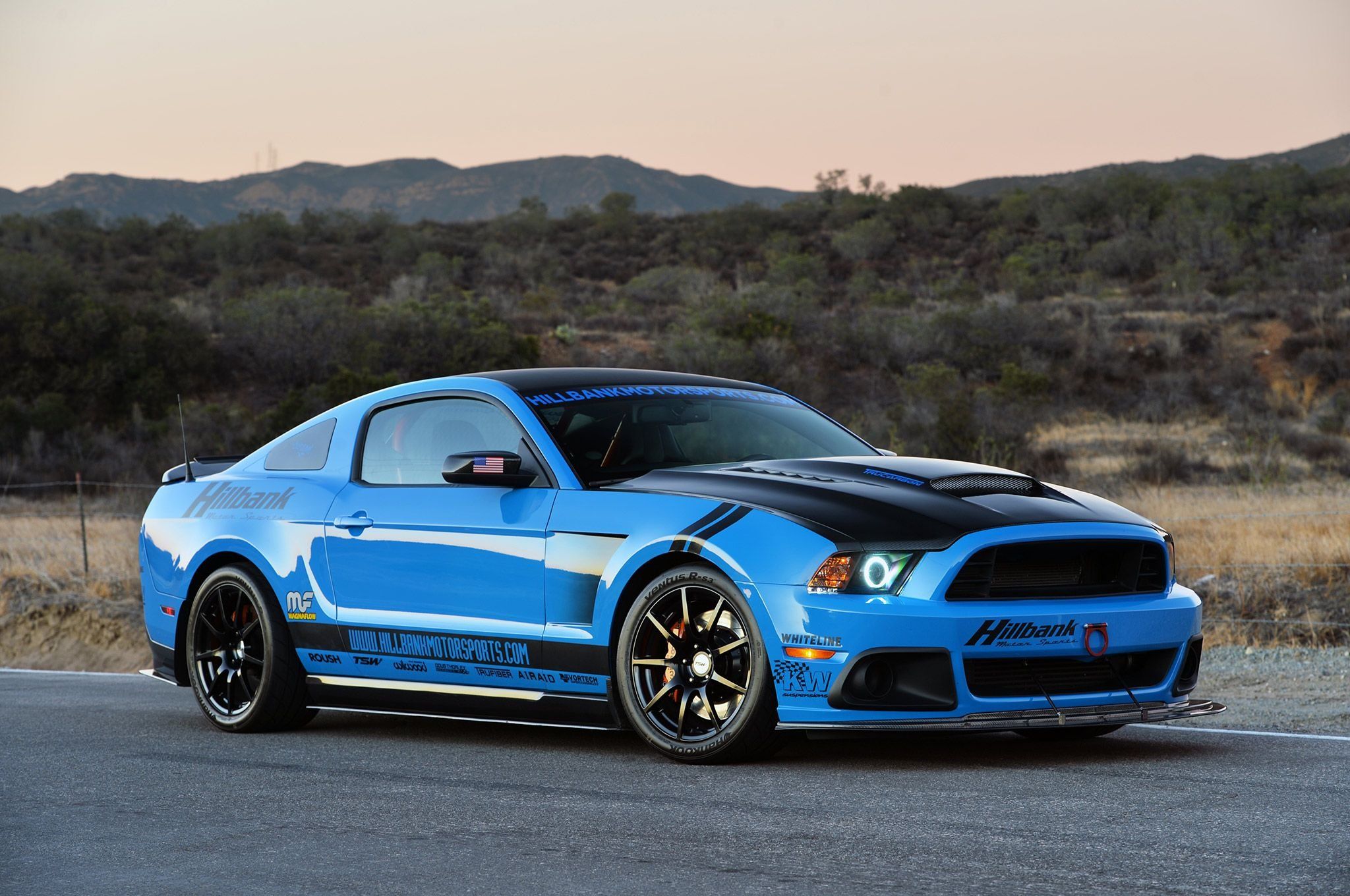 Ford Mustang blu strisce nere, 2048x1360 alta risoluzione, PC Desktop