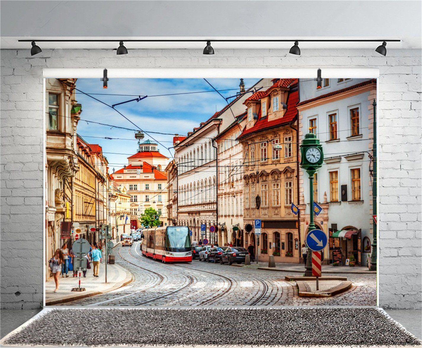 Strada urbana con auto parcheggiate, 1500x1000 720p, Acer Nitro