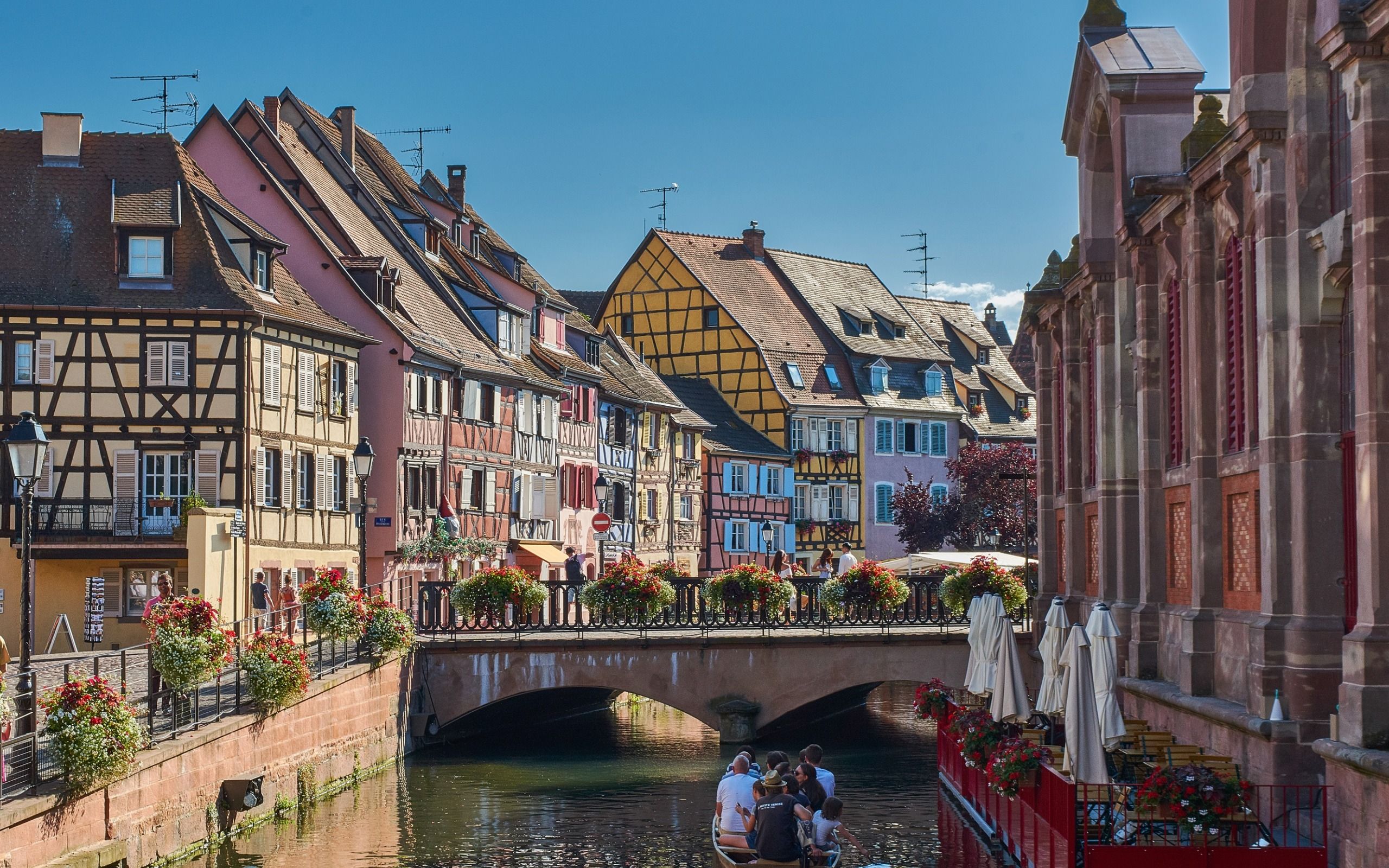 Colmar canale case colorate, 2560x1600 2K+, Laptop