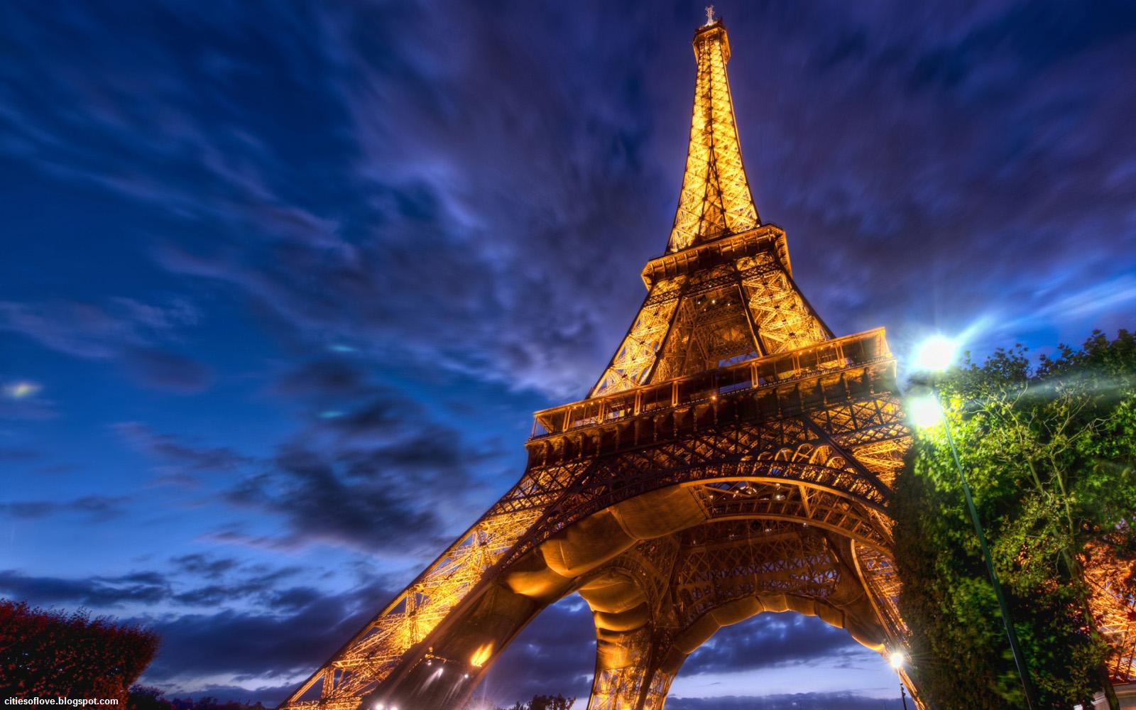 Torre Eiffel illuminata di notte, monumento, 1600x1000 900p, Laptop