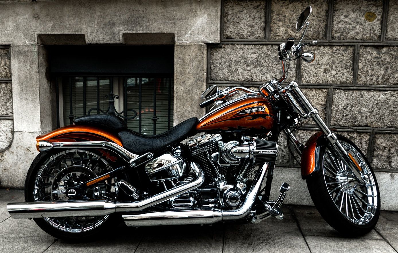 Harley-Davidson arancione e nera, 1387x882 HD, Desktop