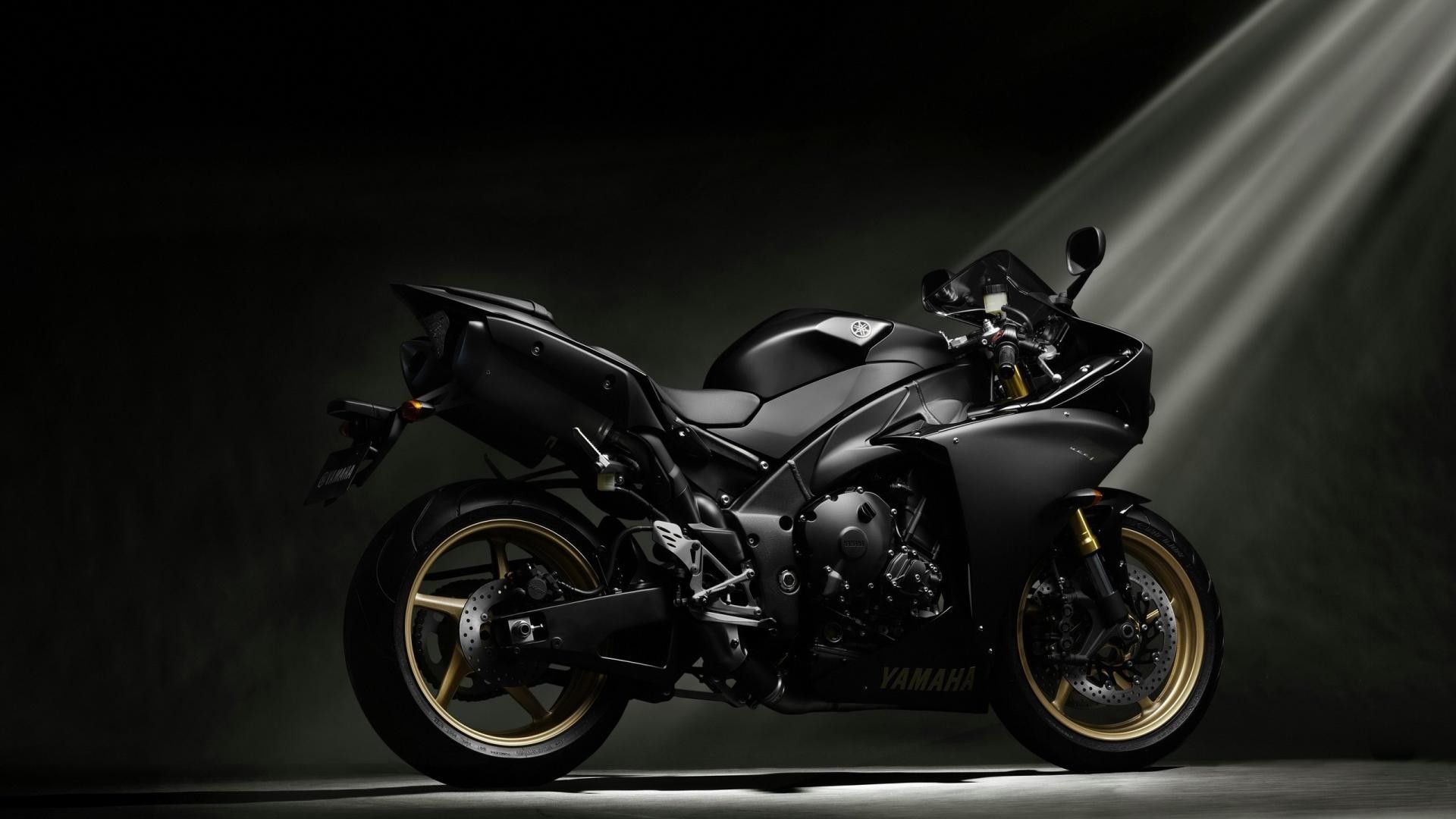 Moto sportiva nera in penombra, 1920x1080 Full HD 1080p, PC Desktop