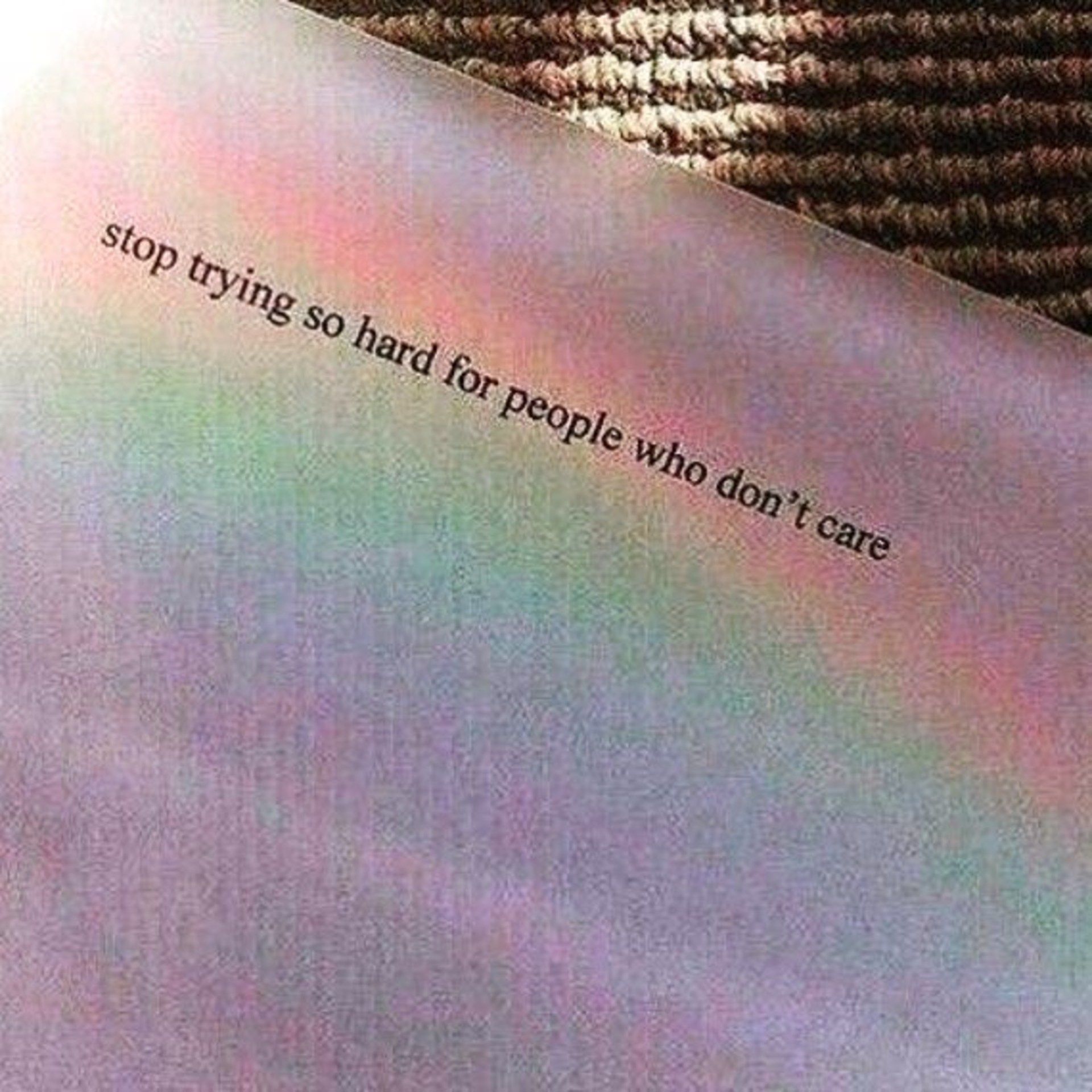 Frase su carta con arcobaleno, 1920x1920 Full HD+ WUXGA, Desktop