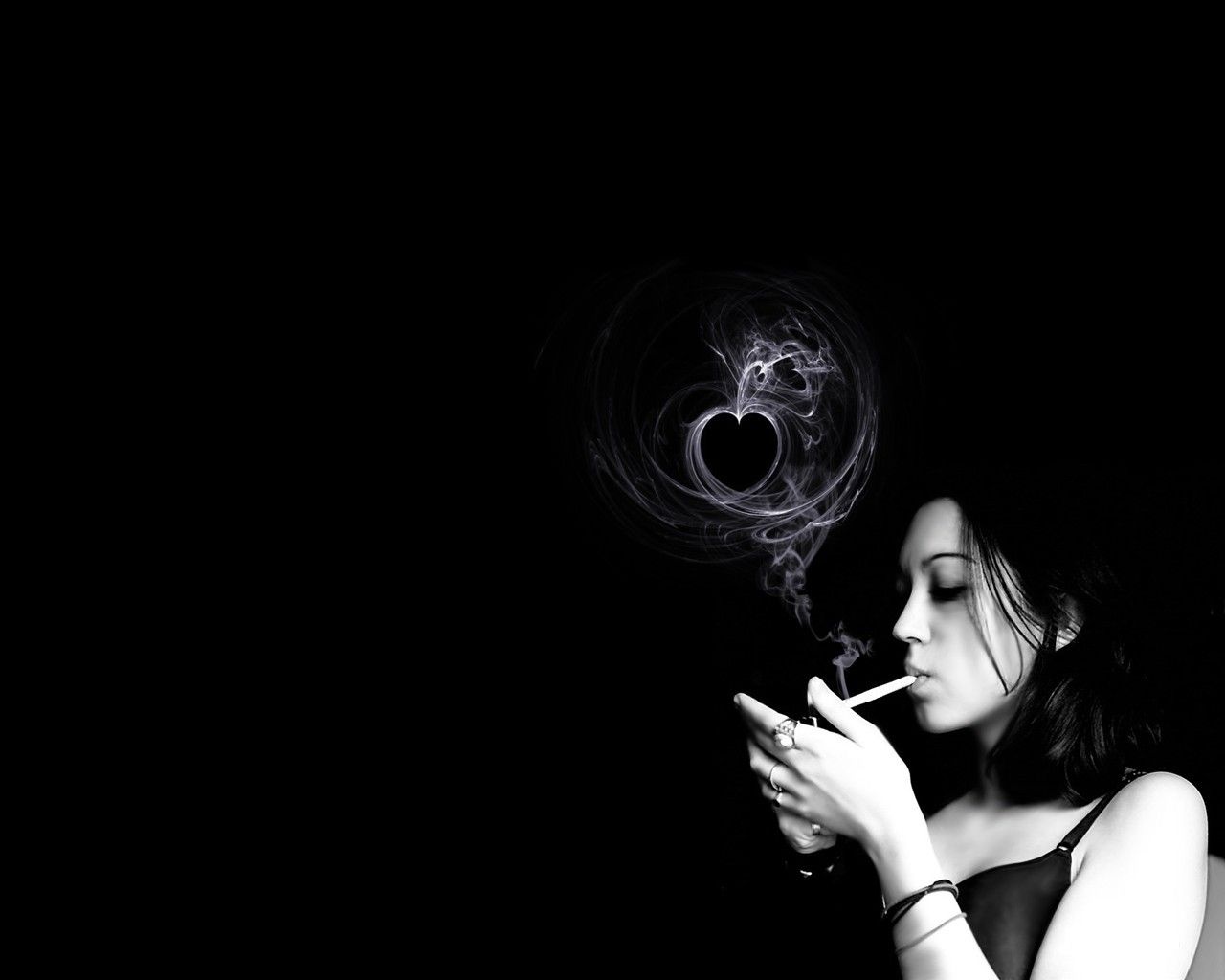 donna che fuma sigaretta cuore, 1280x1024 720p, Laptop