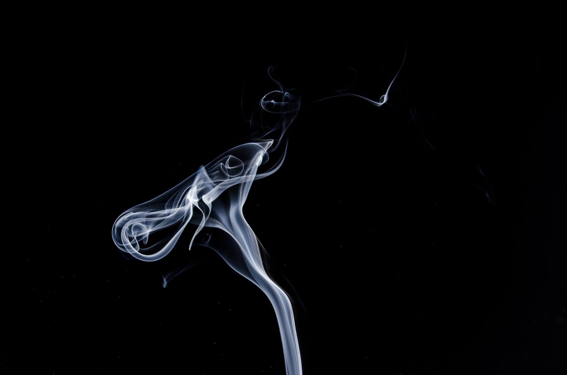 Uomini smoking fumo sigaretta bianco nero, 1332x850 720p, PC