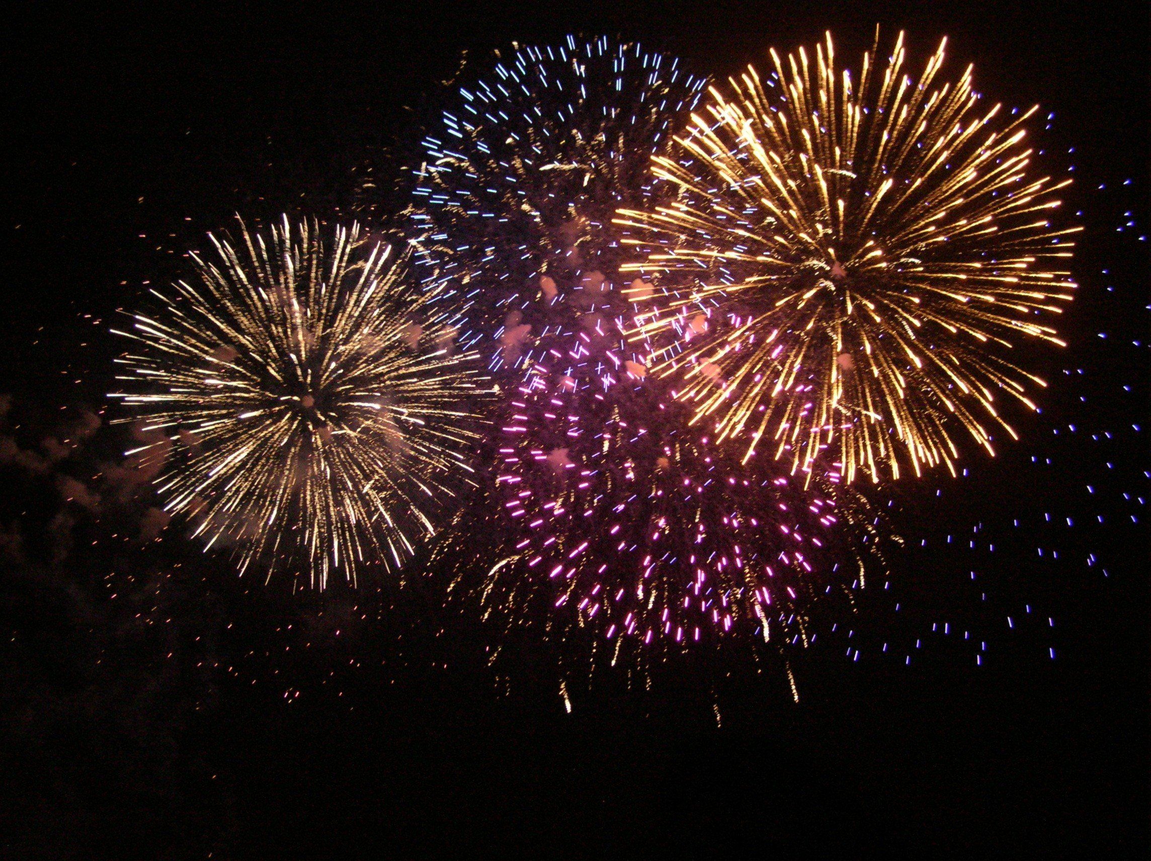 Fuochi d'artificio oro e rosa, 2288x1712 Hi-Res, PC