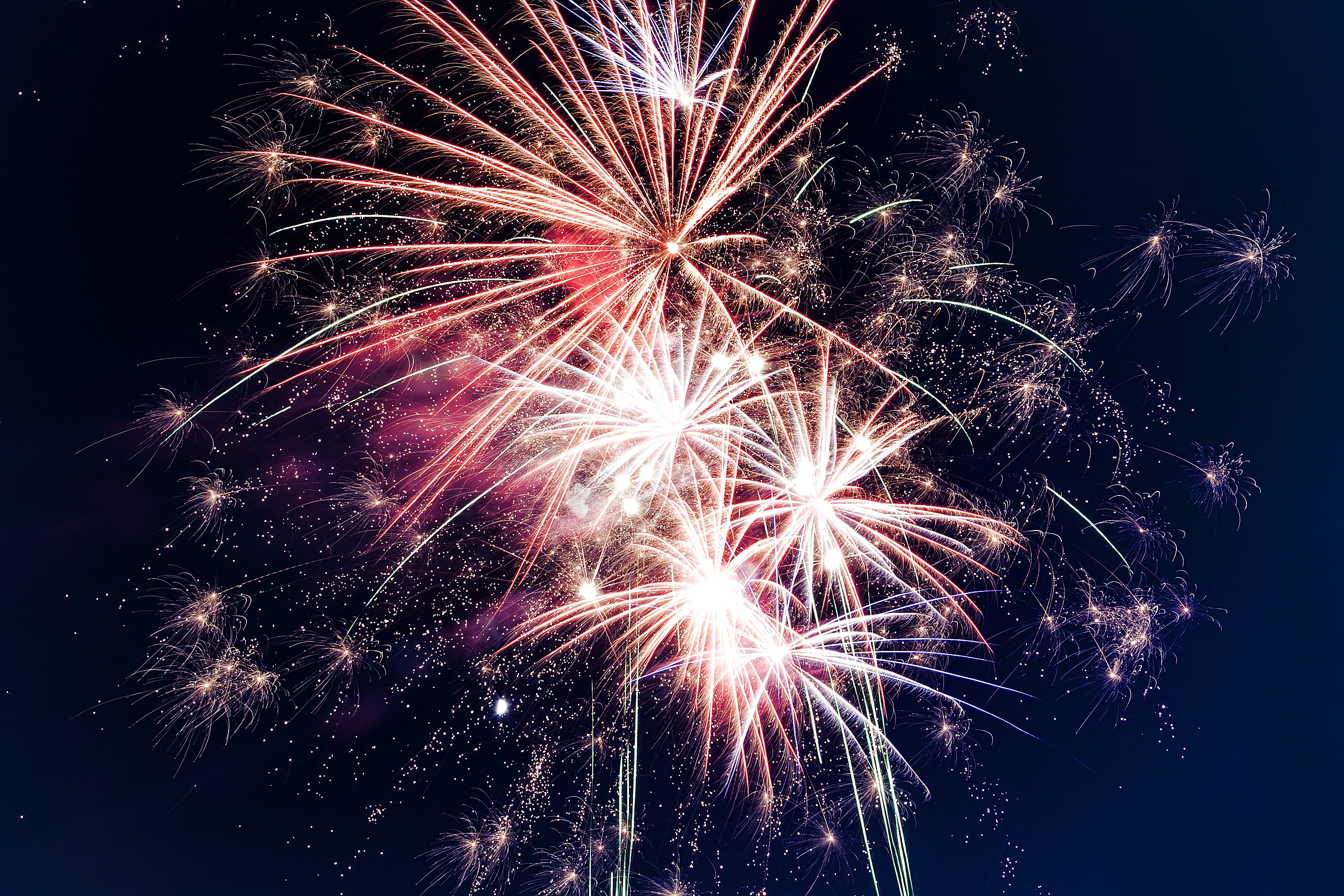 Fuochi d'artificio rosa cielo blu, 3000x2000 2K+, PC