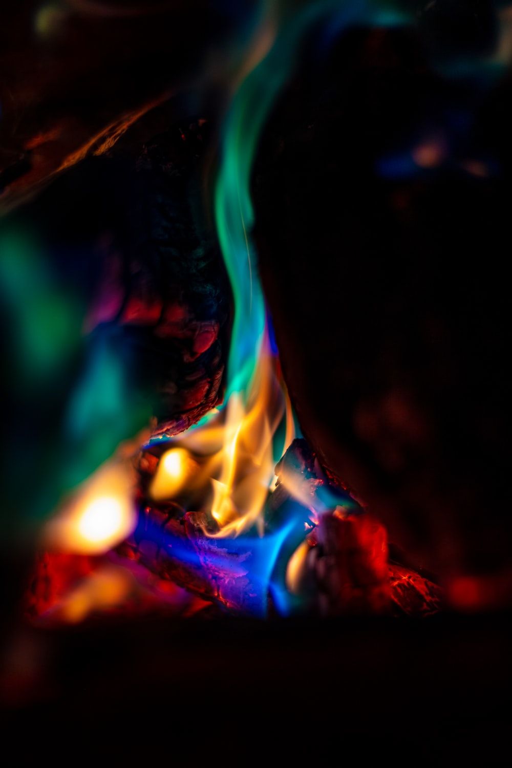 Fiamma colorata multicolore, 1000x1500 Full HD Verticale, Google Pixel