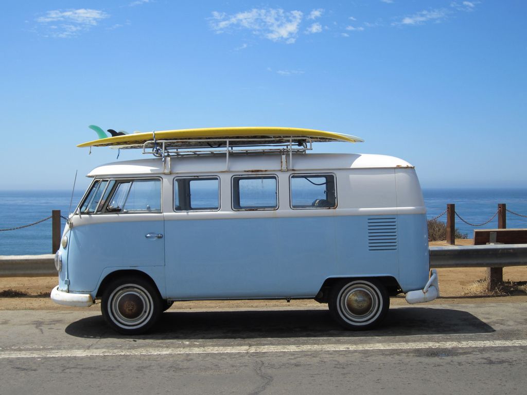 Furgone VW azzurro in spiaggia, 1024x768 HD, Laptop