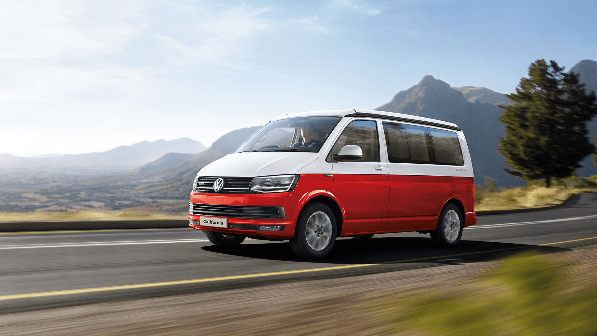 Furgone VW rosso su strada, 1920x1080 1080p, Desktop
