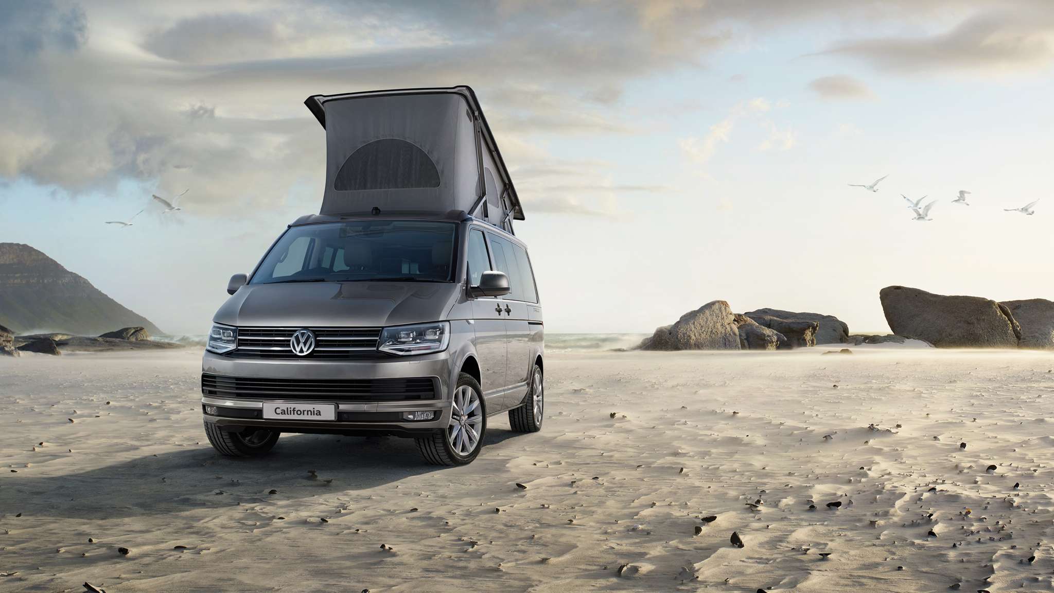 Furgone VW blu su strada, 1275x1500 Full HD Verticale, iPhone