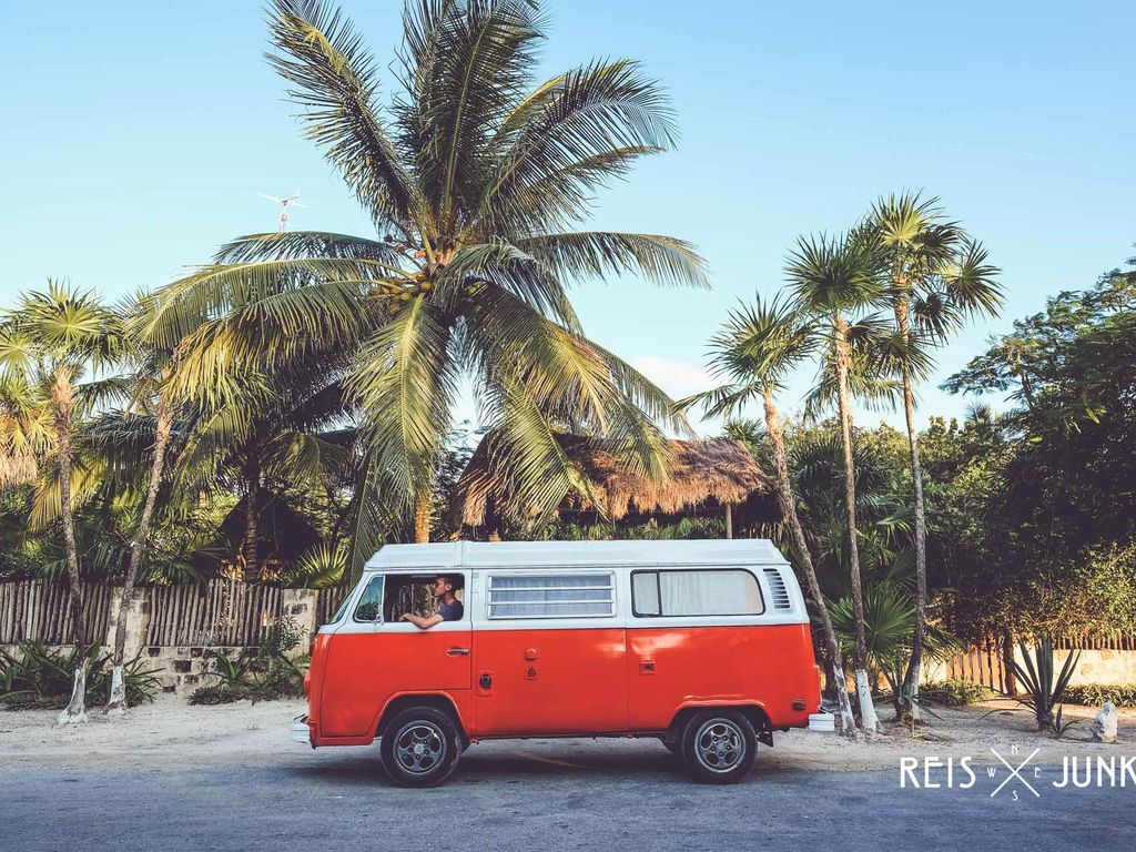 Furgone VW California in spiaggia, 2048x1152 Hi-Res, Desktop