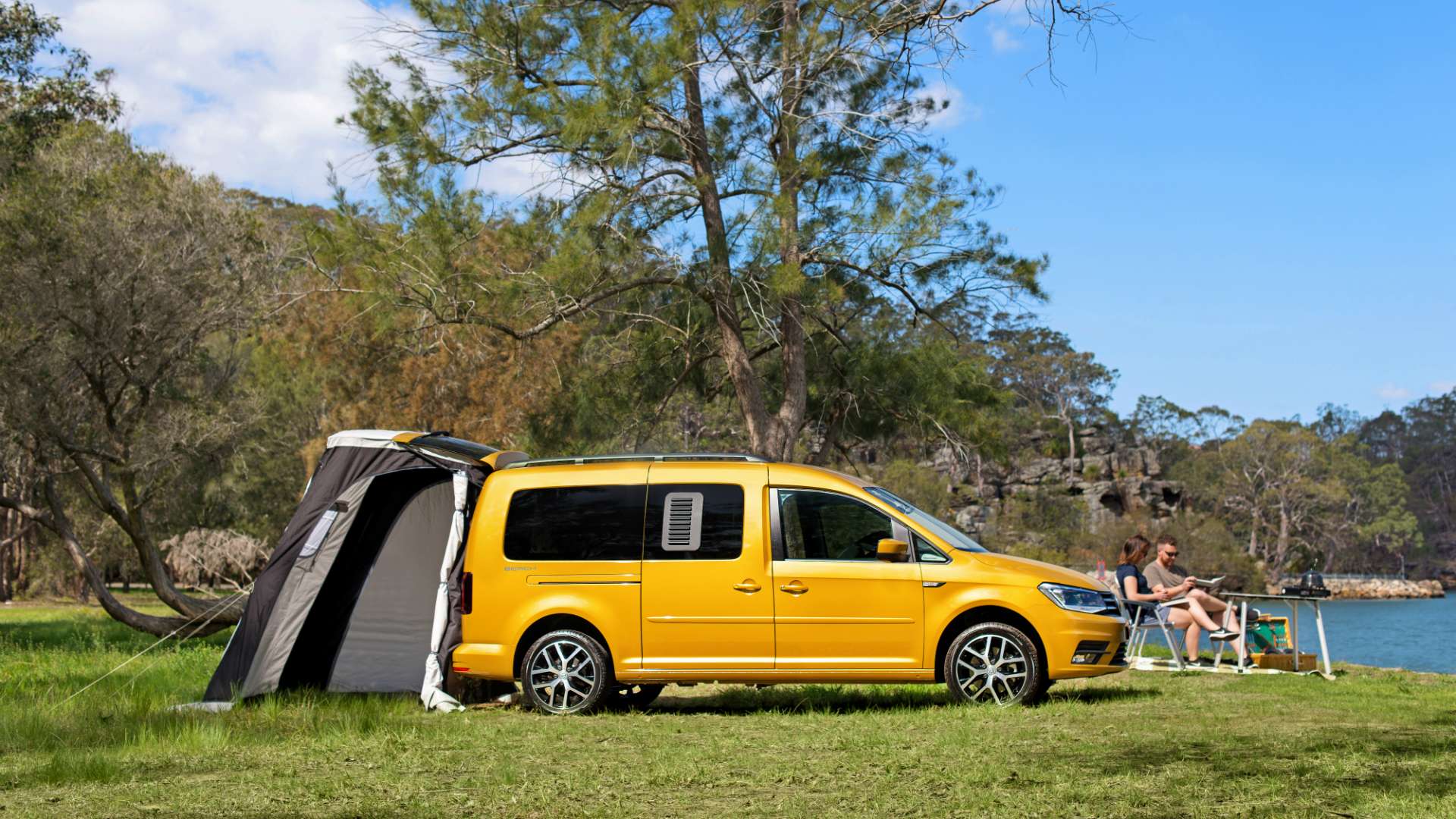 Furgone VW ID Buzz giallo costa, 1920x1080 Full HD, Desktop