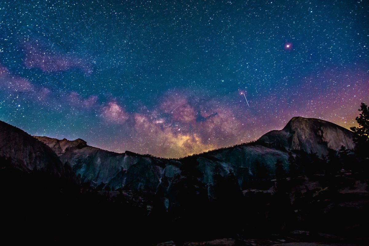 Via Lattea sopra montagne notturne, 1200x800 HD, Laptop