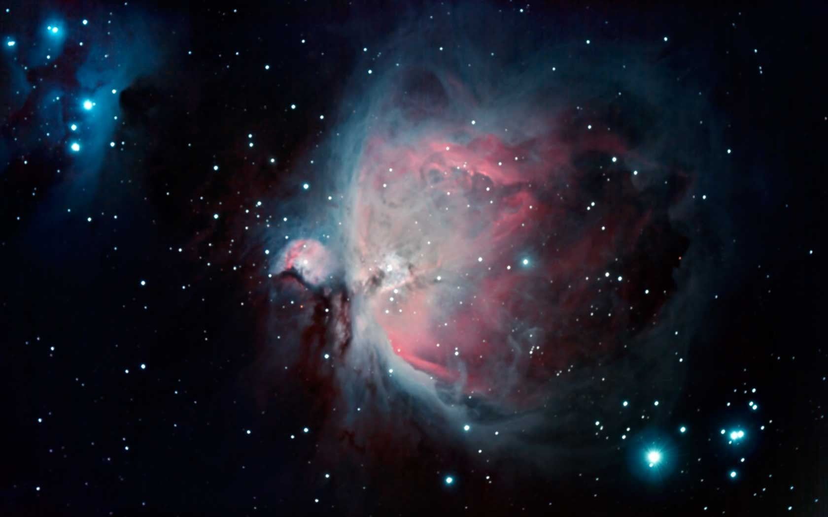 Nebulosa rossa e blu, 1680x1050 HD Ready, Desktop
