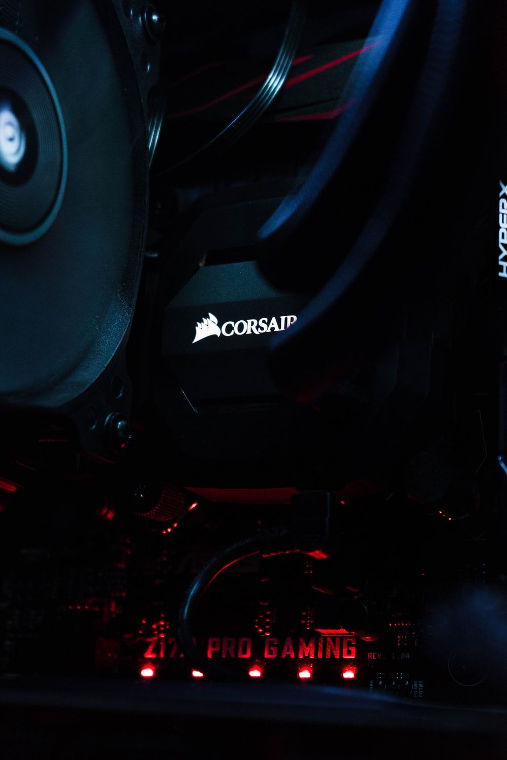 Setup gaming Corsair nero, 1000x1500 Full HD Verticale, Smartphone