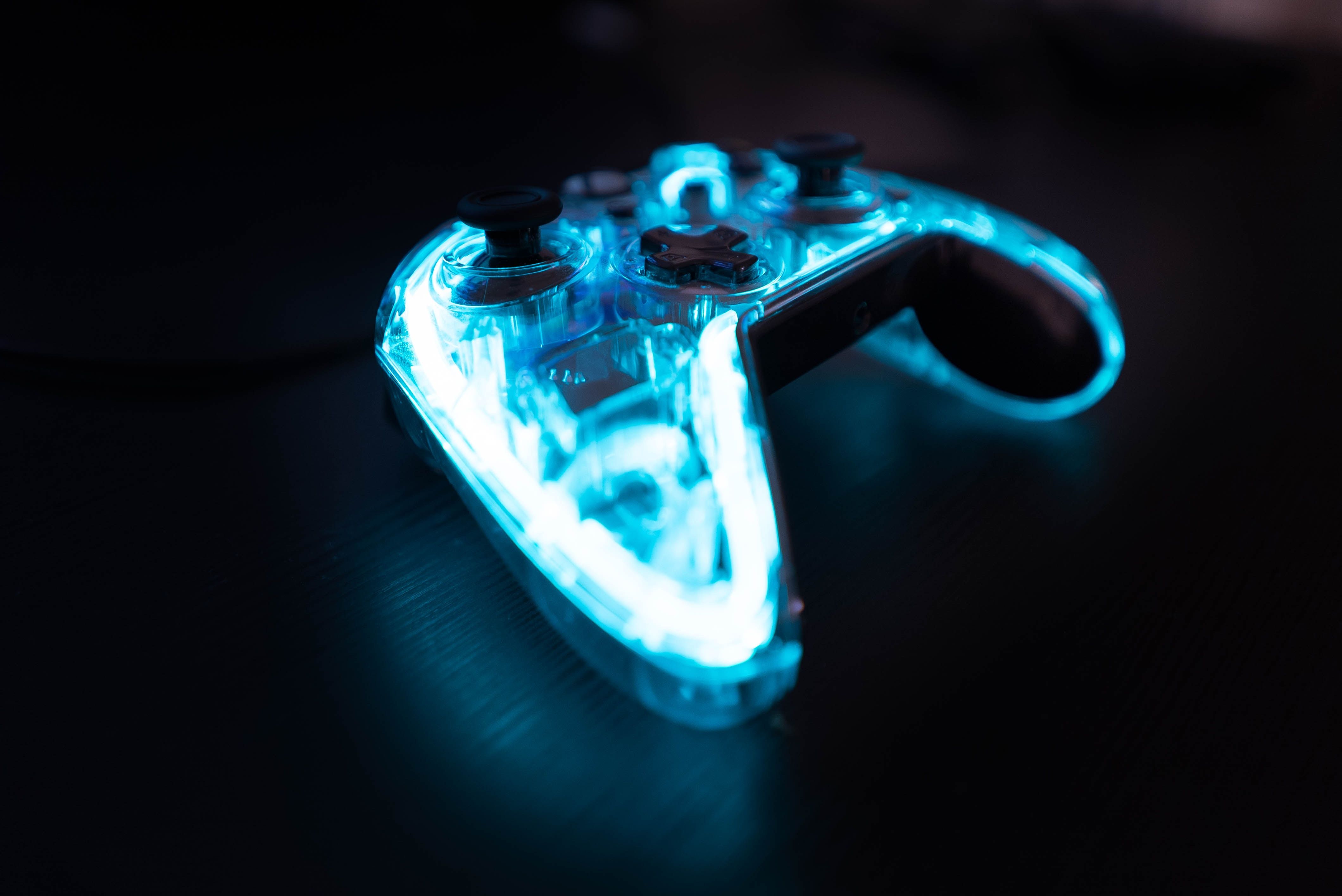 Controller gaming LED azzurro, 4240x2832 Ultra HD, 4K TV