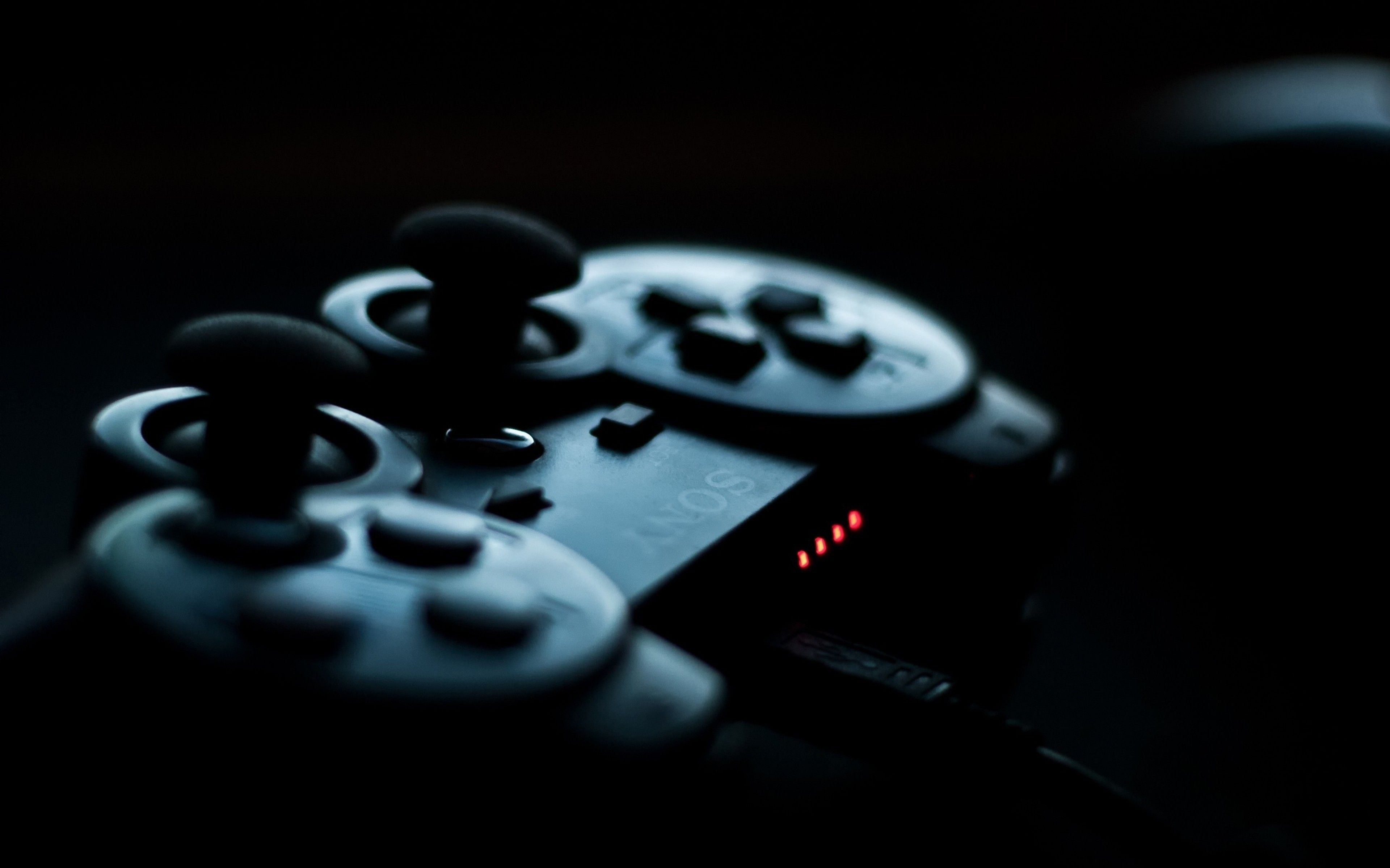 Controller gaming al buio, 3840x2400 4K, Desktop 4K