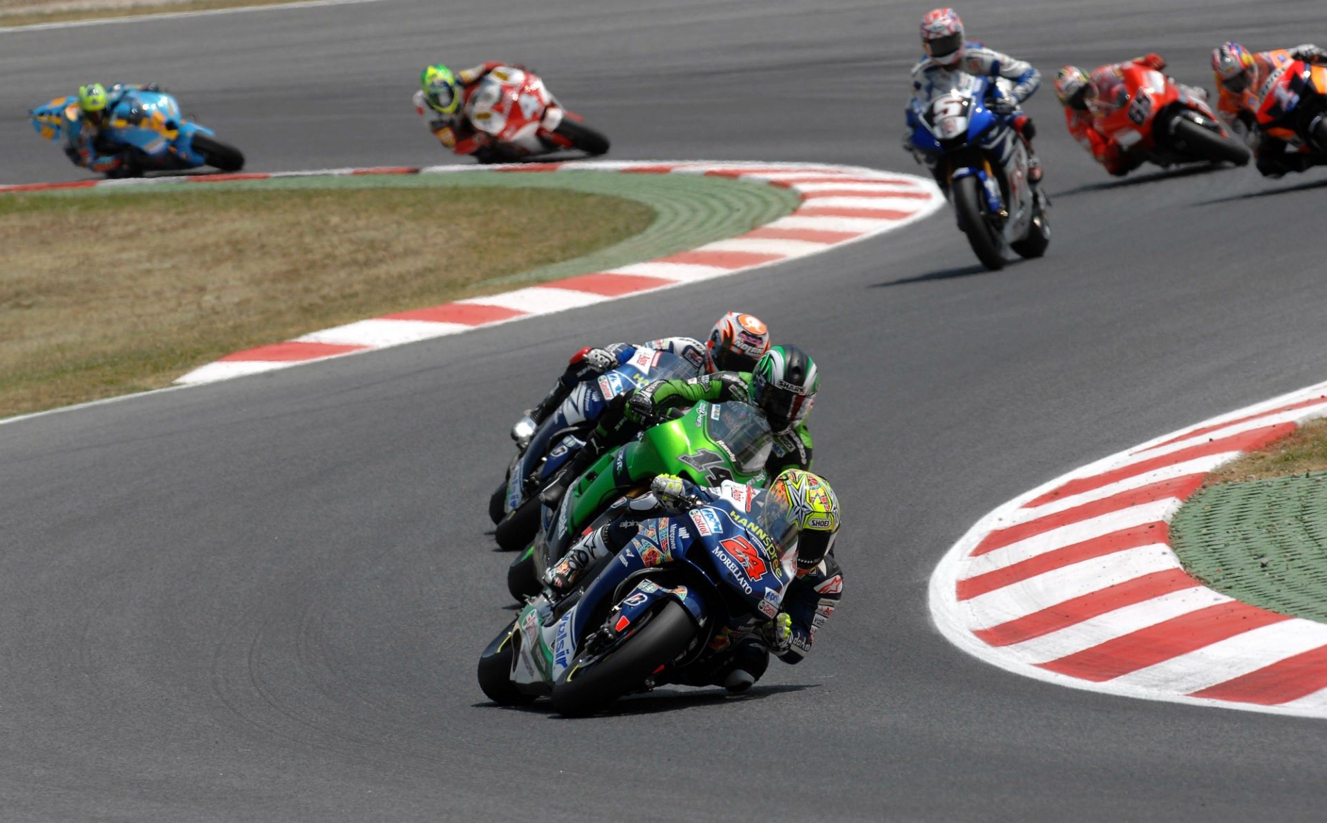 Moto da corsa in curva pista, 1920x1192 Full HD 1080p, Desktop