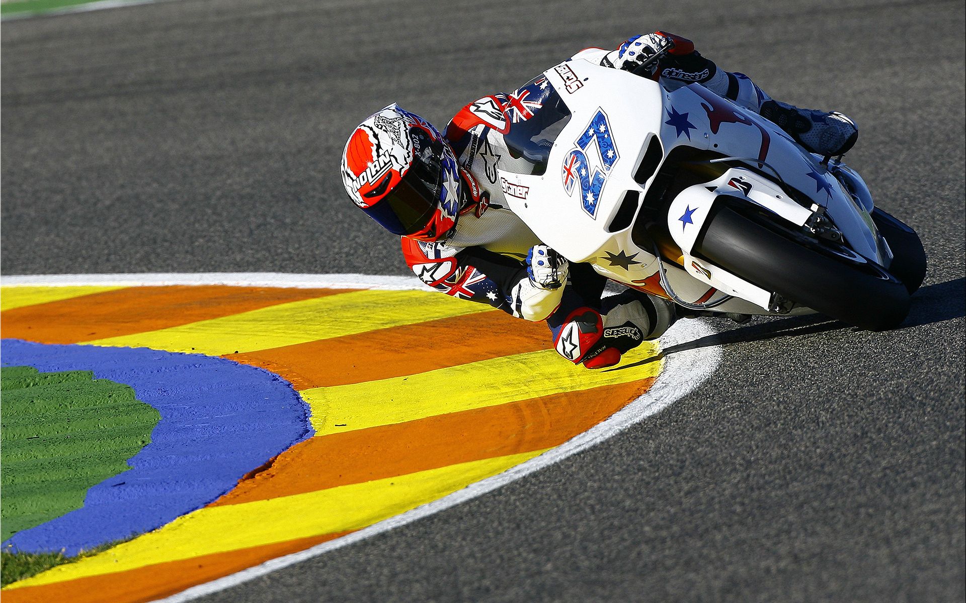 Pilota moto in curva pista, 1920x1200 Full HD+, Desktop