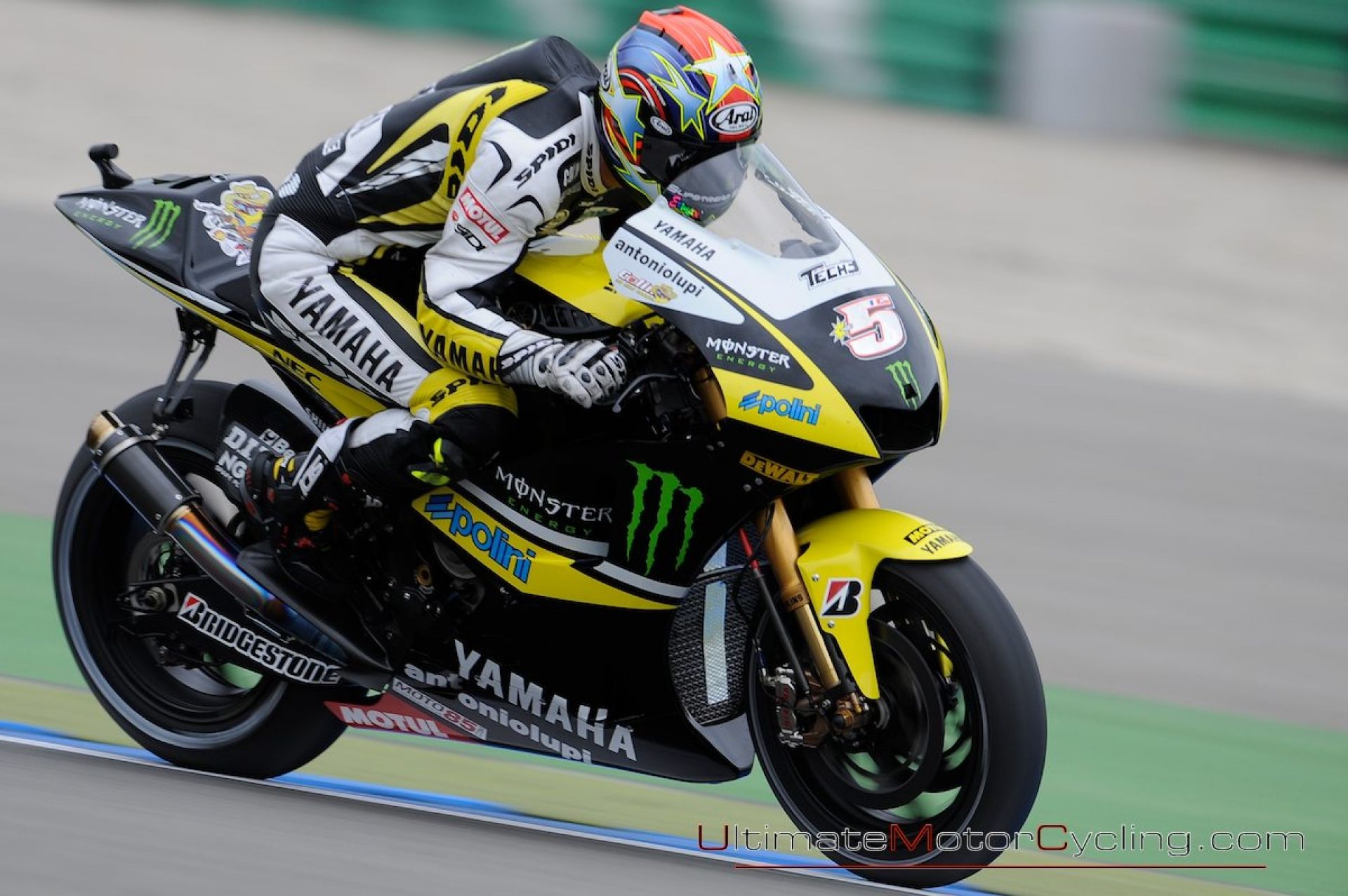 Moto Yamaha Monster gara, 1920x1276 Full HD+, Desktop