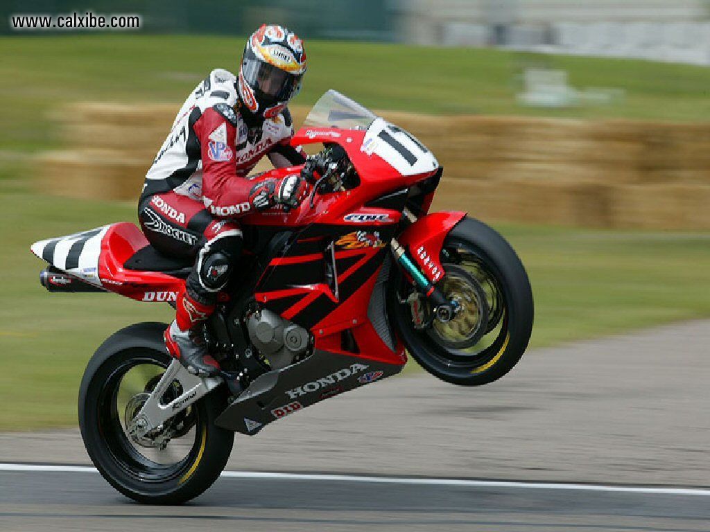 Moto Honda rossa impennata pista, 1024x768 HD, Desktop