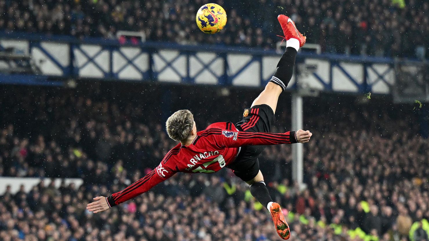 Rovesciata giocatore Manchester United, 1480x833 720p, Laptop